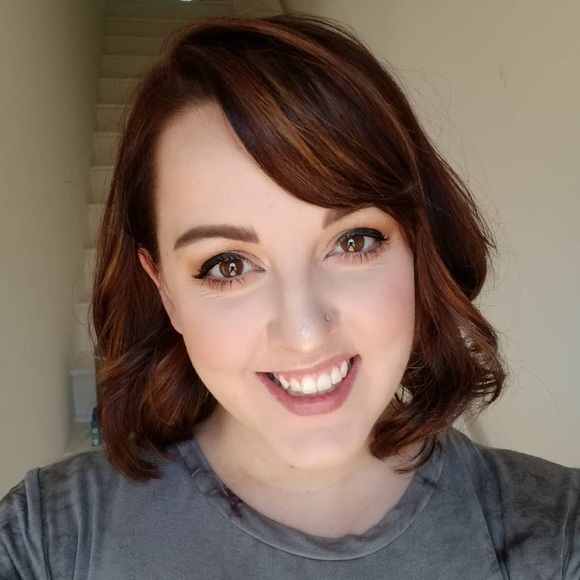 Meet your Posher, Ashleigh - Picture 2 of 6